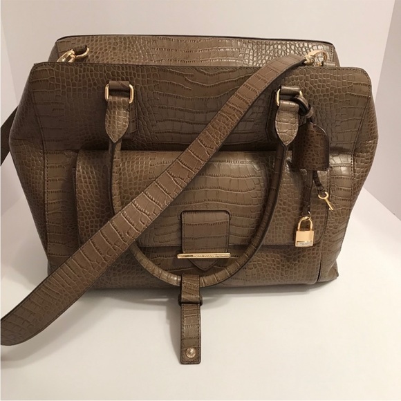 HENRI BENDEL CROCODILE CARRY-ON LUGGAGE SET - Picture 2 of 16